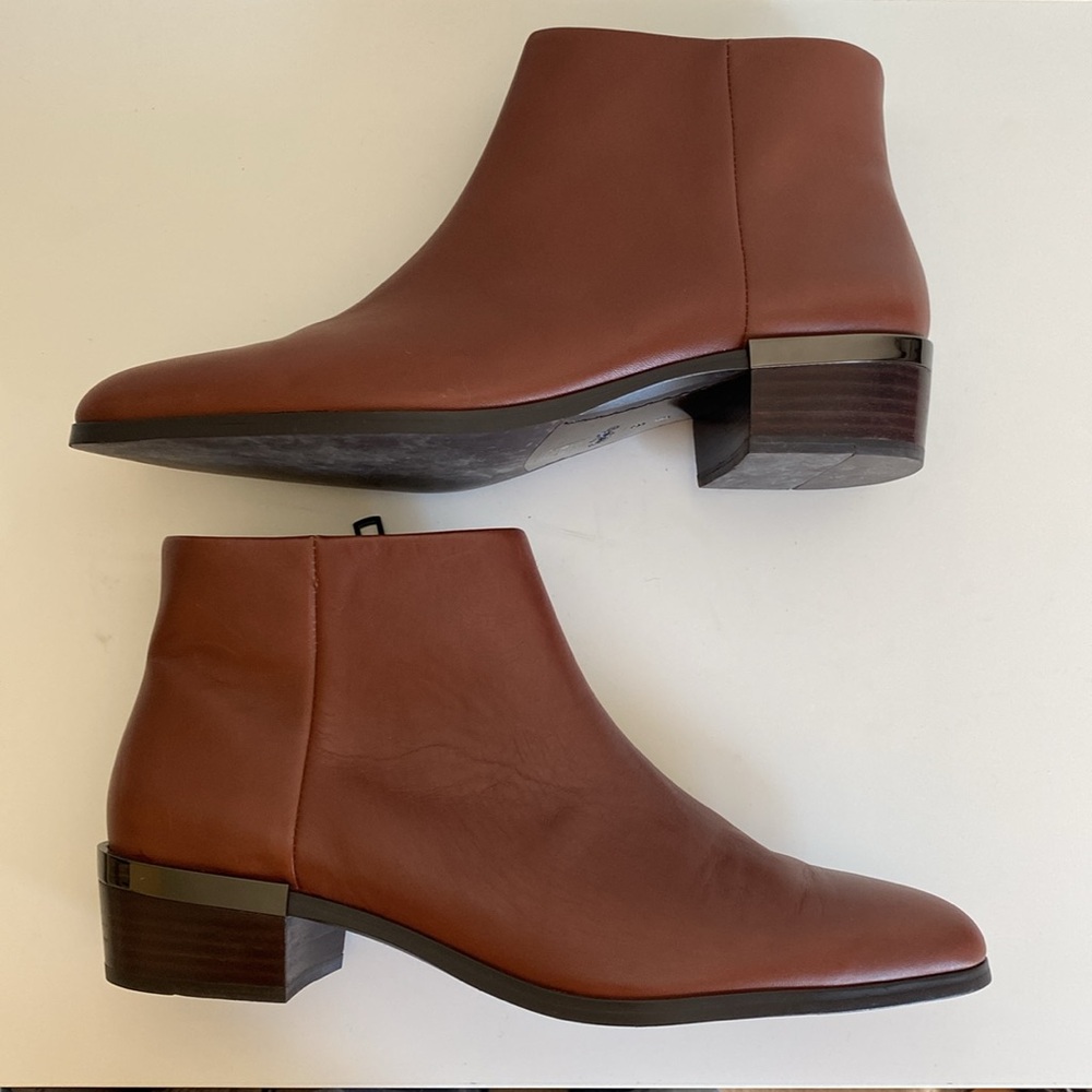 COACH Montana Classic Leather Ankle Boots Pointed Toe Size 9B Women’s - Picture 9 of 14